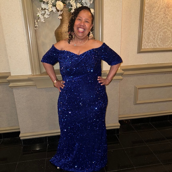 ABeautiful Princess Bodice Velvet Sequins Gown
